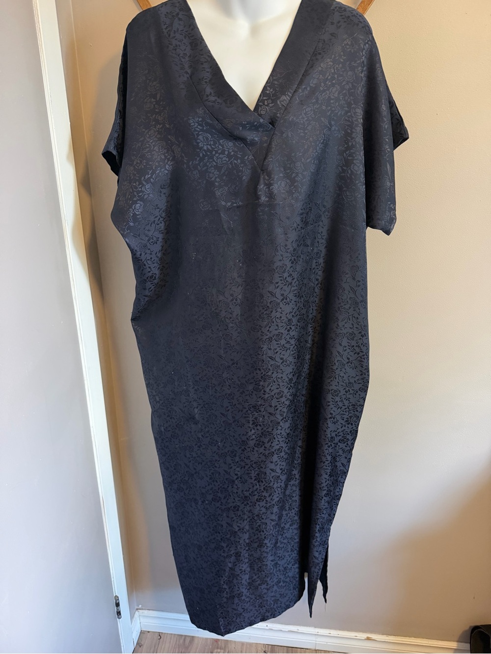 Penmans Plus Navy Blue Satin Floral Damask V-Neck Caftan Maxi Dress OS Plus